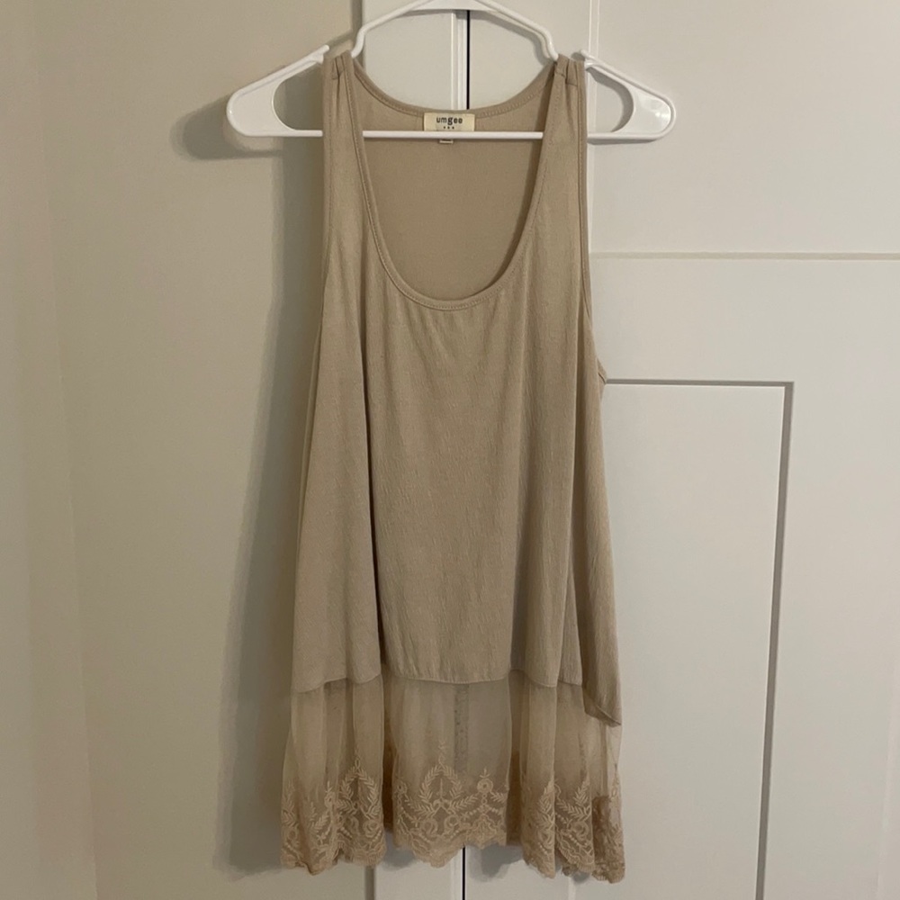 Decorative cream tank top